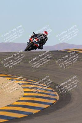 media/Dec-18-2022-SoCal Trackdays (Sun) [[8099a50955]]/Turns 9 and 10 Set 2 (1055am)/